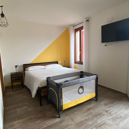 La Volpe Rossa Rooms And Apartments San Felice del Benaco Extérieur photo