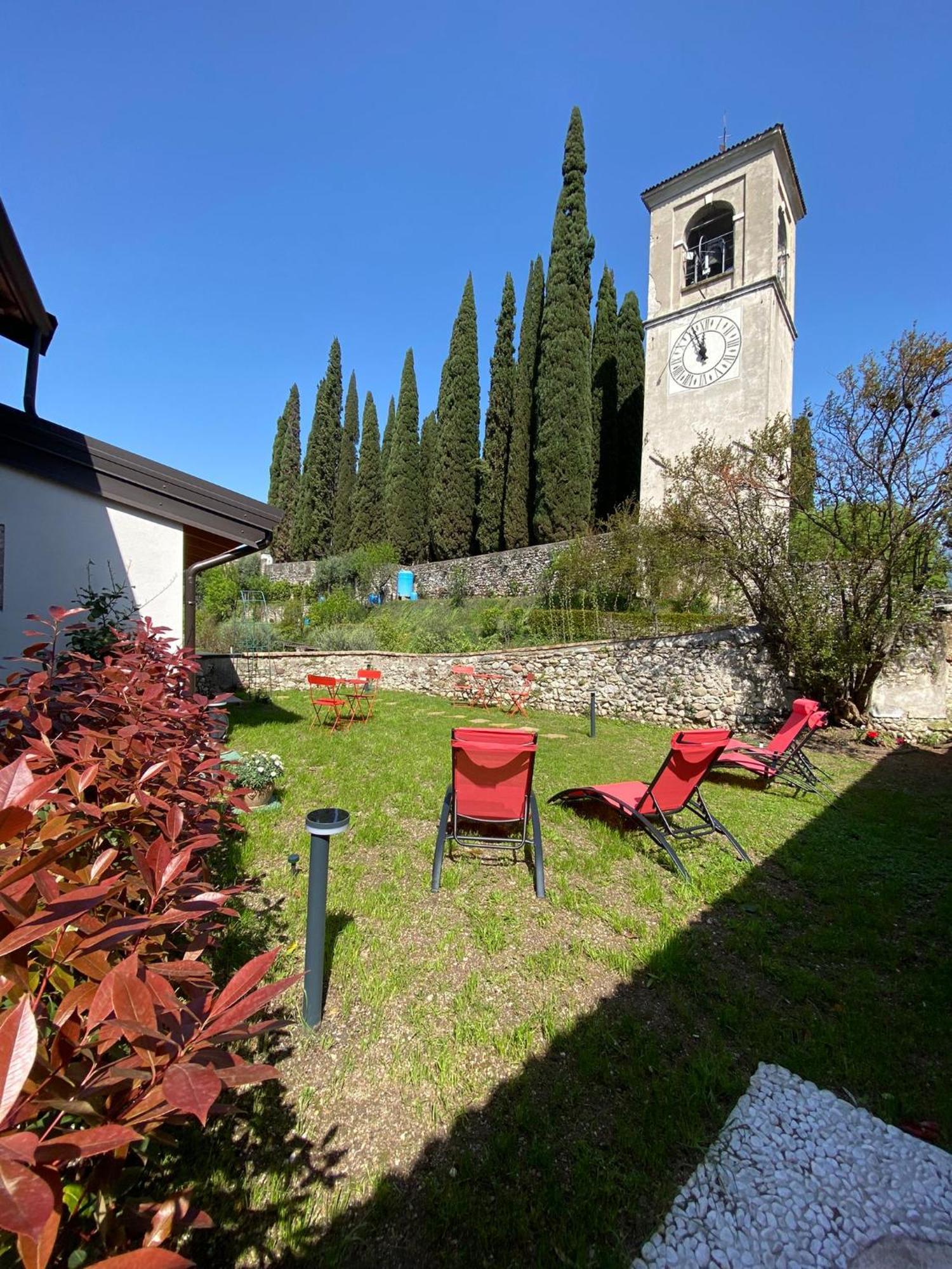 La Volpe Rossa Rooms And Apartments San Felice del Benaco Extérieur photo